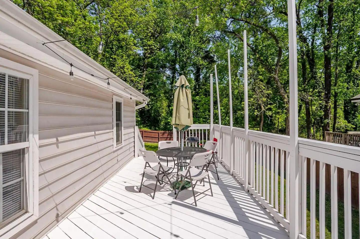Modern 3-Bedroom, Big Fence Yard, Pets Stay Free Durham Exterior photo